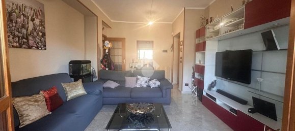 5 bedrooms Apartment in Palermo, Italy No. 336813 4