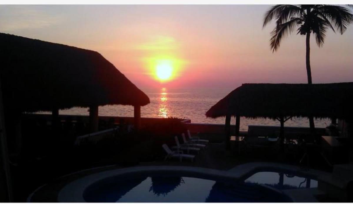 Квартира с 2 спальнями в Мансанильо, Мексика № 149148