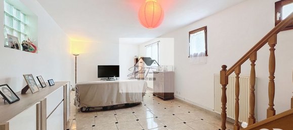 Casa de 4 habitaciónes en Emeville, France No. 227778 4