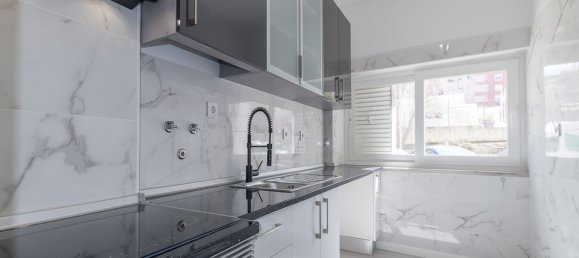 3 bedrooms Apartment in Loures, Portugal No. 93495 2