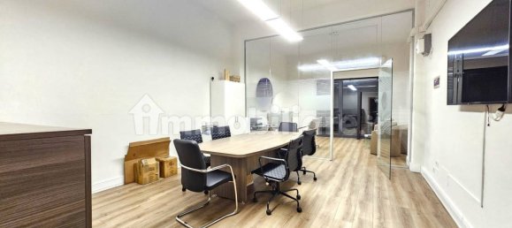 1-salle Propriété commerciale à Florence, Italy No. 221300 11