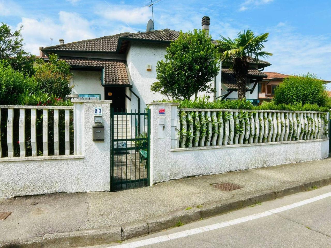 5غرفة فيلا في Zibido San Giacomo, Italy رقم 107351