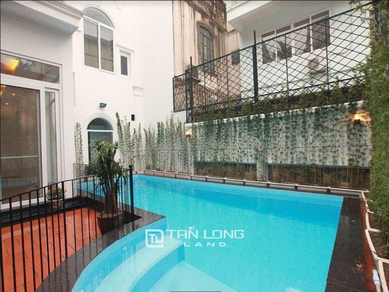 4 bedrooms Villa in Tay Ho, Vietnam No. 620