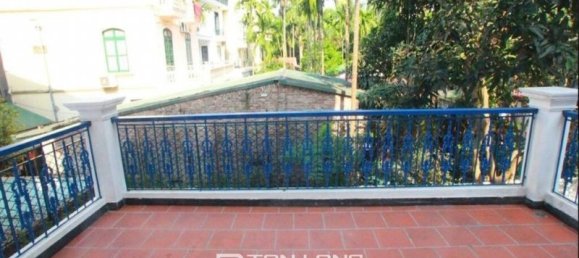 4 bedrooms Villa in Tay Ho, Vietnam No. 620 2