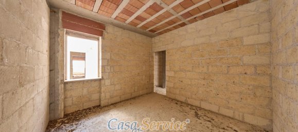 Estudio en Melissano, Italy No. 230856 14