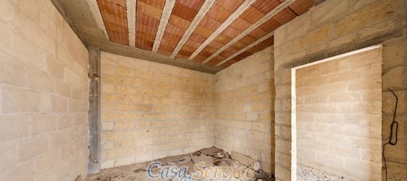 Estudio en Melissano, Italy No. 230856 12