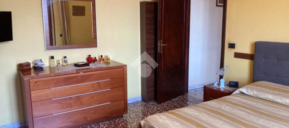 2 bedrooms Apartment in Parma, Italy No. 170224 15