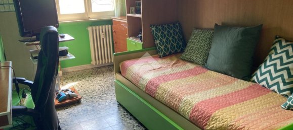 2 bedrooms Apartment in Parma, Italy No. 170224 25