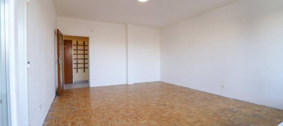 2 rooms Apartment in Maria Enzersdorf, Austria No. 133085 4