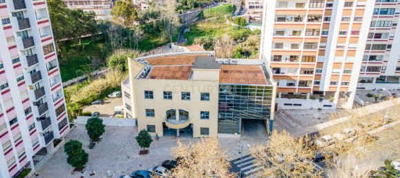 Bâtiment à Oeiras, Portugal 3955m² No. 98703 15