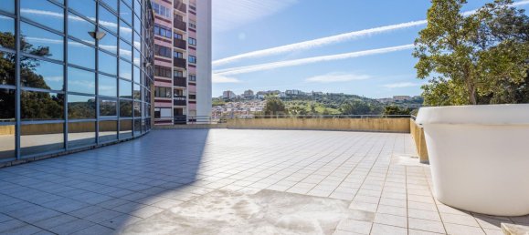 Bâtiment à Oeiras, Portugal 3955m² No. 98703 49