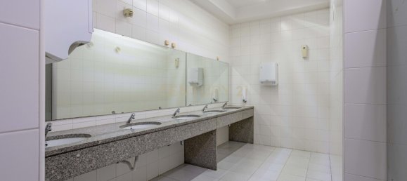 Bâtiment à Oeiras, Portugal 3955m² No. 98703 35