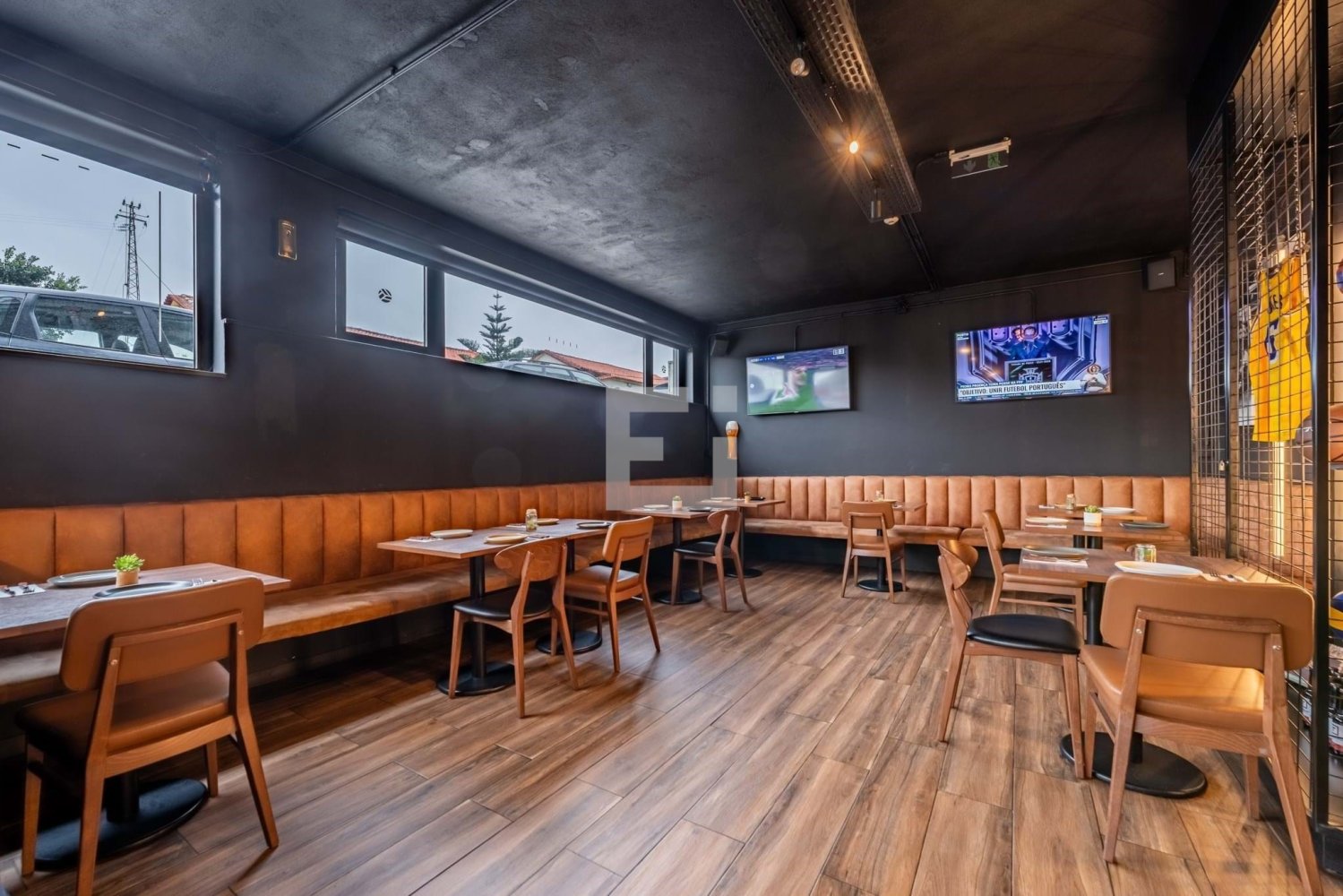 Imóvel comercial em Vila Nova de Gaia, Portugal 234 m² N.º 247392