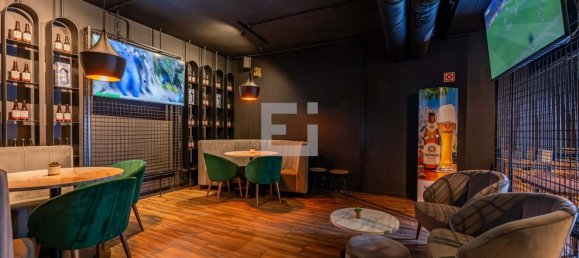 Gewerbliche Immobilie in Vila Nova de Gaia, Portugal 234m², Nr. 247392 6