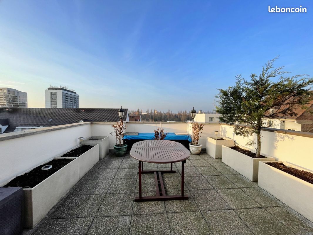 Квартира с 3 спальнями в Страсбург, Франция № 67810