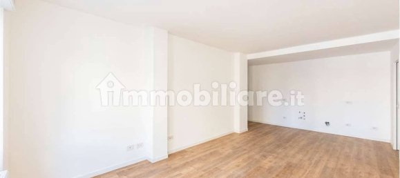 1 bedroom Apartment in Bergamo, Italy No. 270296 5
