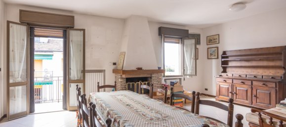 3 bedrooms Apartment in Bologna, Italy No. 376786 3