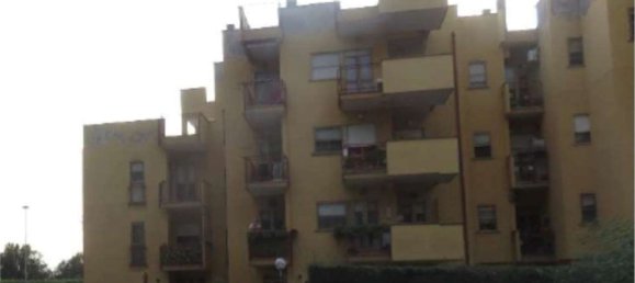 5 rooms Apartment in Latina, Italy No. 101010 2