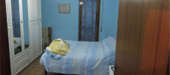 5 rooms Apartment in Latina, Italy No. 101010 6