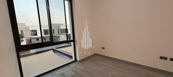 2 bedrooms Townhouse in Yas Island, UAE No. 39638 4