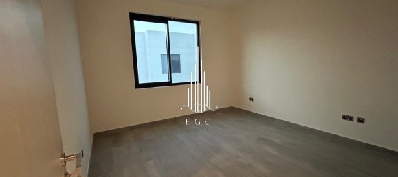 2 bedrooms Townhouse in Yas Island, UAE No. 39638 5