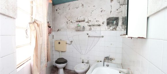 4 bedrooms House in Vouzela, Portugal No. 22076 12