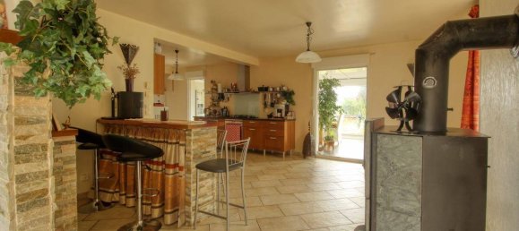 4 Schlafzimmer Haus in Filstroff, France, Nr. 240922 10