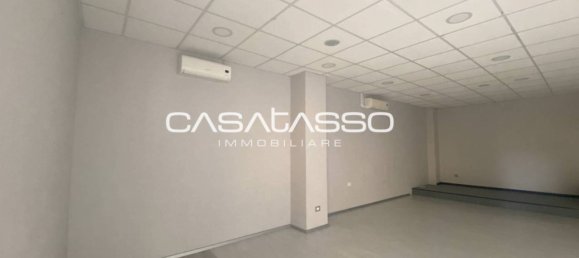 3 rooms Commercial property in Macerata, Italy No. 173457 4