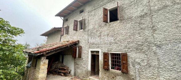 3 rooms Apartment in Serramazzoni, Italy No. 148220 2