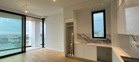 3 rooms Apartment in Limassol, Cyprus No. 13218 10