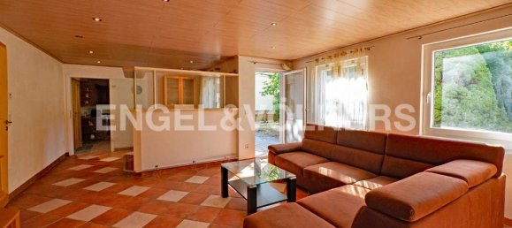 Дом с 3 спальнями в Bad Kissingen, Германия № 274751 2