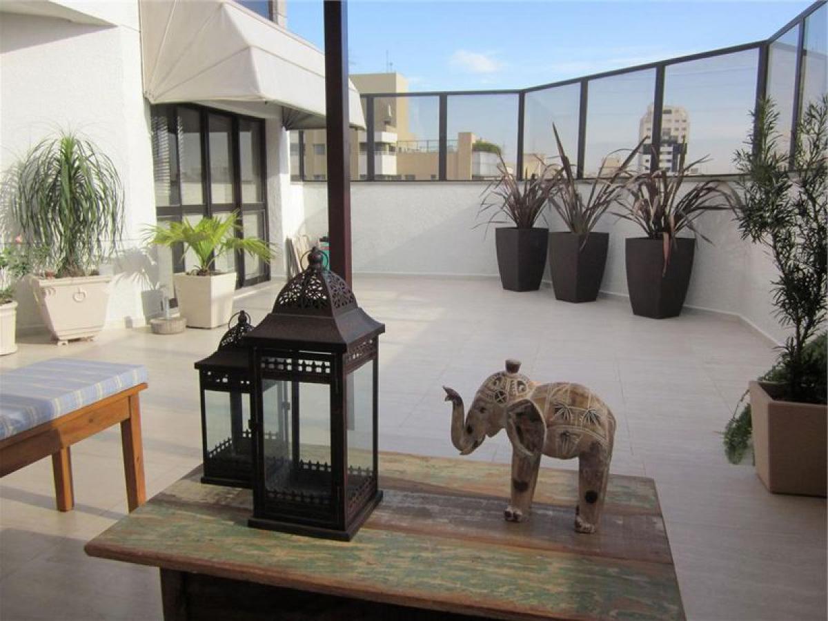 Casa de 4 dormitorios en Sao Paulo, Brazil No. 583299