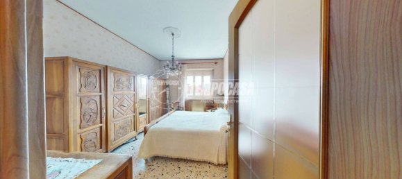 2 bedrooms Apartment in Turin, Italy No. 267892 11