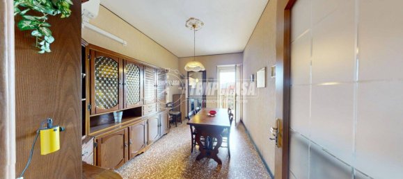 2 bedrooms Apartment in Turin, Italy No. 267892 8