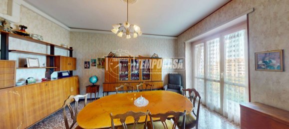 2 bedrooms Apartment in Turin, Italy No. 267892 3