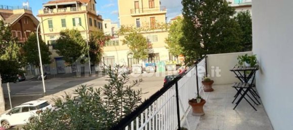 3 bedrooms Apartment in Rome, Italy No. 315187 14