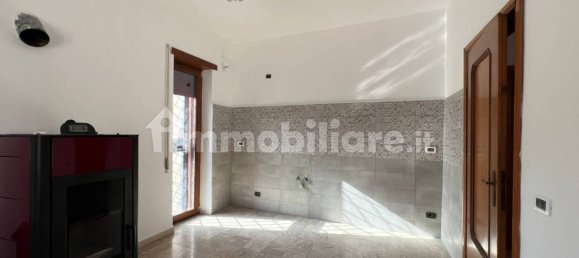Apartamento de 4 dormitorios en Trivigliano, Italy No. 225739 4