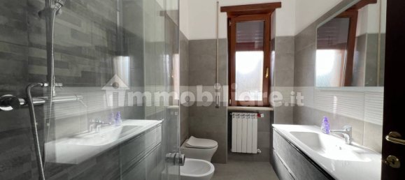Apartamento de 4 dormitorios en Trivigliano, Italy No. 225739 16
