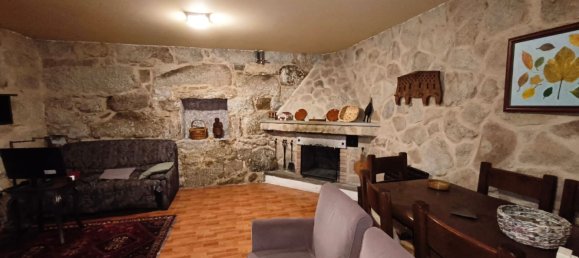 3 bedrooms House in Ourense, Spain No. 159156 14