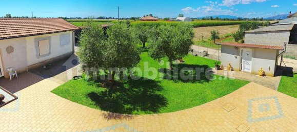 5 bedrooms Villa in Latina, Italy No. 262331 2