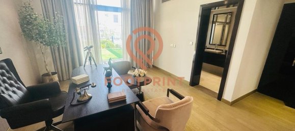 Таунхаус с 7 спальнями в Дубай, ОАЭ № 23995 9