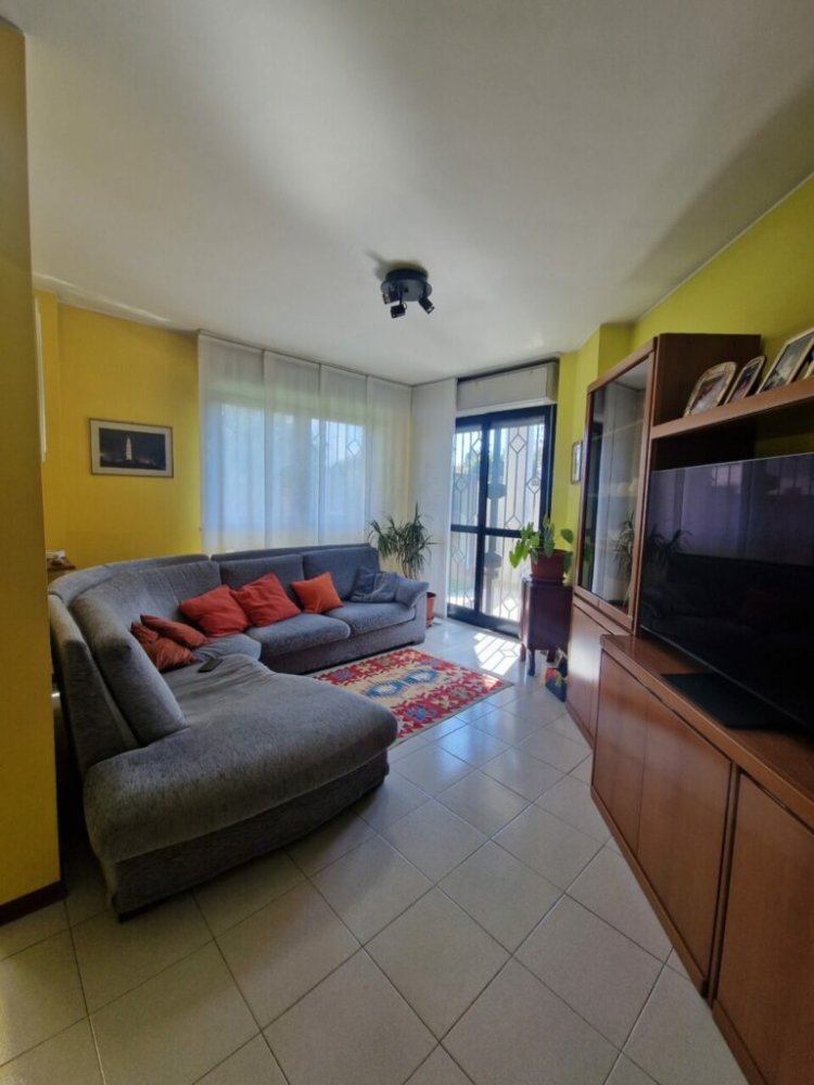 Villa de 4 dormitorios en Milan, Italy No. 360181