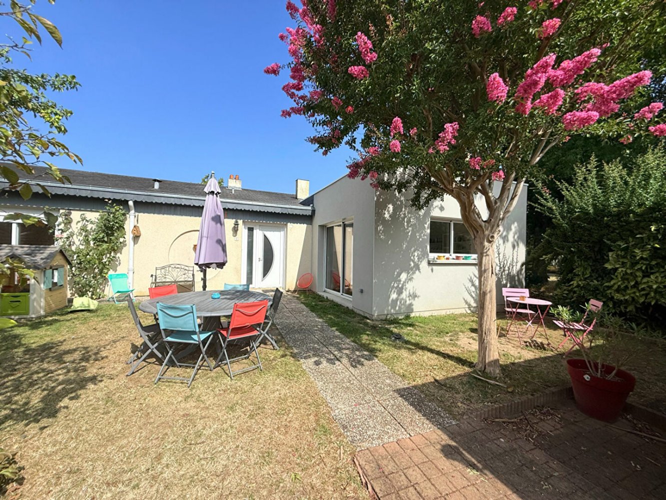 4 bedrooms House in Angers, France No. 281212