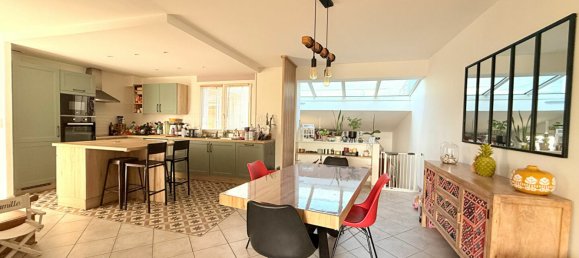 4 bedrooms House in Angers, France No. 281212 6