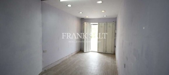 19m² Shop in Zejtun, Malta No. 12778 4