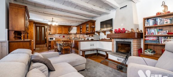 Casa de 2 dormitorios en Colle Brianza, Italy No. 381232 2