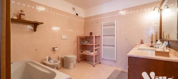 Casa de 2 dormitorios en Colle Brianza, Italy No. 381232 14