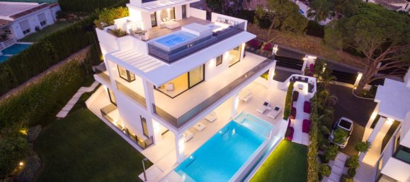 Casa de 5 dormitorios en Marbella, Spain No. 73049 14