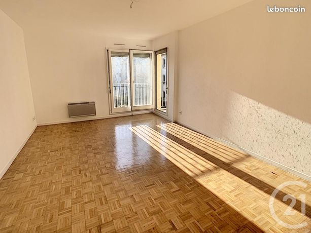 Apartamento de 3 dormitorios en Nancy, France No. 308224