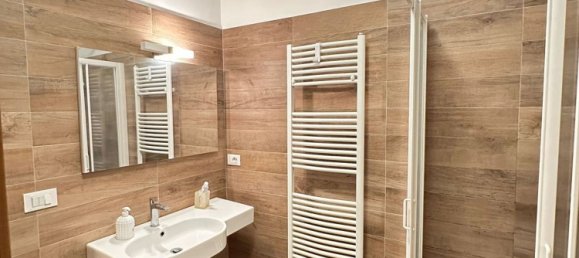 3 Schlafzimmer Wohnung in Siena, Italy, Nr. 333965 14